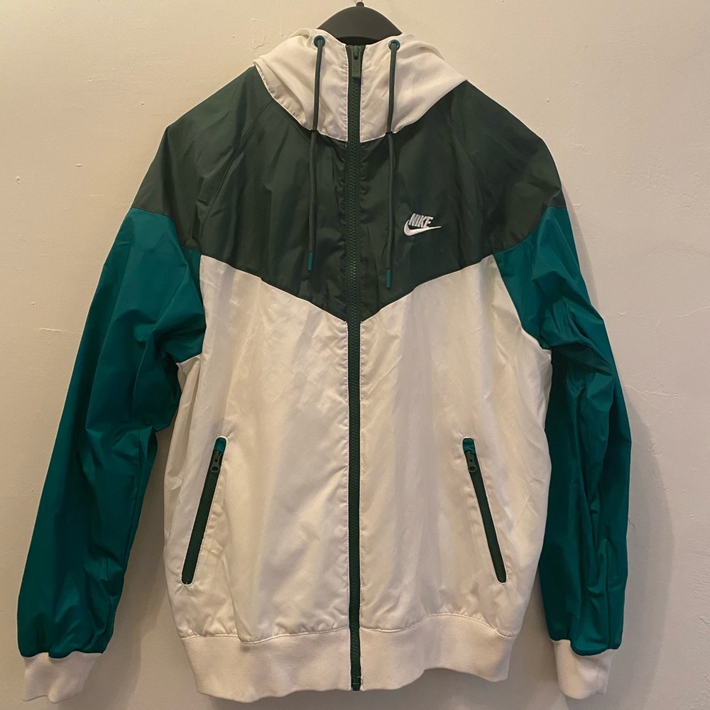 NIKE SPORTSWEAR WINDRUNNER JACKET- NWOT